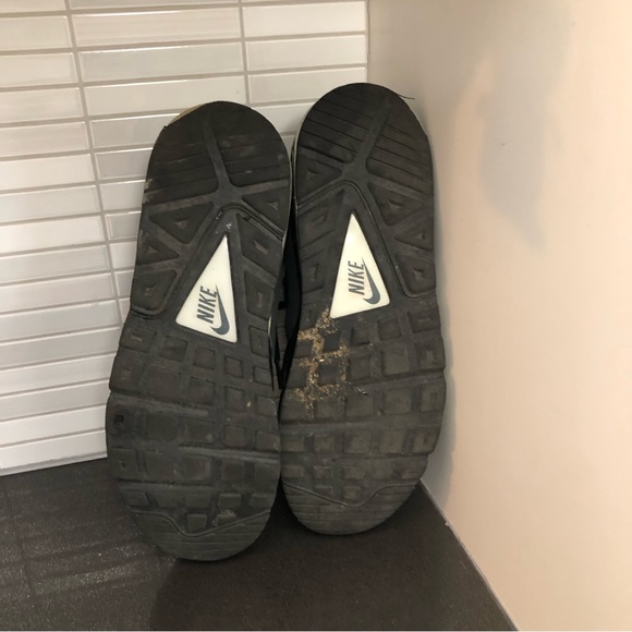 Nike Air Max Command men’s leather sneakers - Picture 10 of 10